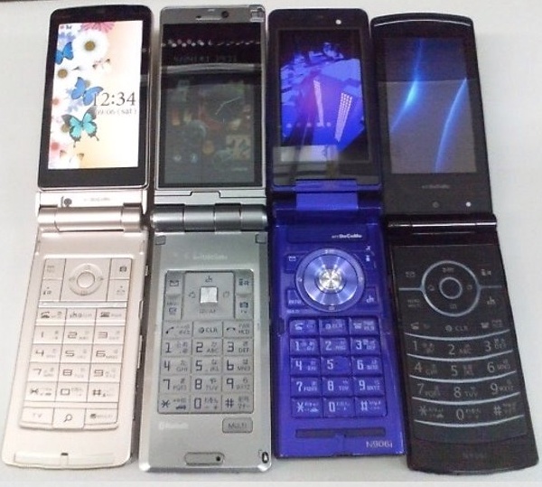 NTT DoCoMo F906i, P906i, N906i and N906iμ NTT DoCoMo F906i, P906i, N906i and N906iμ