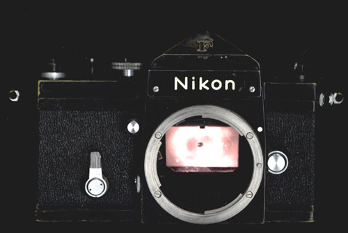 Nikon F (forrás: wikipedia) Nikon F (forrás: wikipedia)