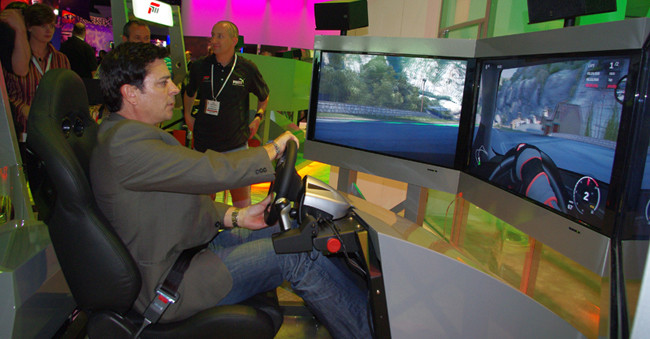 Ő nem Polyphony Digital fejlesztő, de ettől még jól érzi magát. Ő nem Polyphony Digital fejlesztő, de ettől még jól érzi magát.