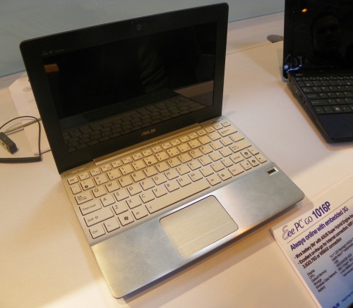 Asus Eee PC 1018P a CeBIT-en [+] (forrás: www.notebooknews.de)