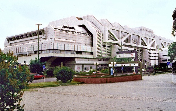 Az ICC itt még egész kis cukinak tűnik Az ICC itt még egész kis cukinak tűnik