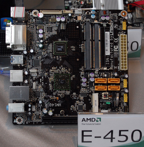 AMD E-450-es APU tesztplatformja