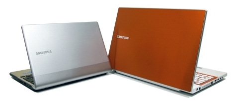 Balra a Samsung Series 3 350U2B, jobbra pedig a Samsung Series 3 300V5