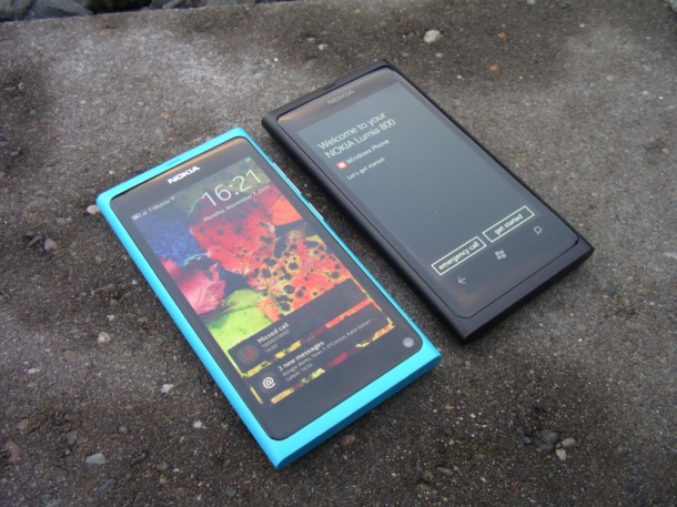 Nokia N9 vs. Lumia 800