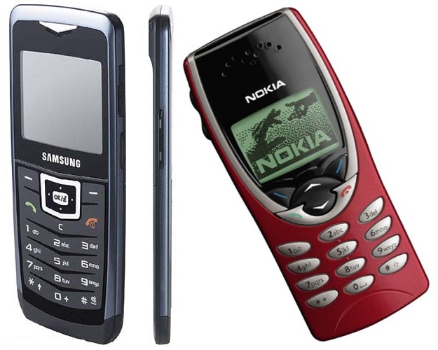 Karcsú klasszikusok: Samsung U100 (2007) és Nokia 8210 (1999)
