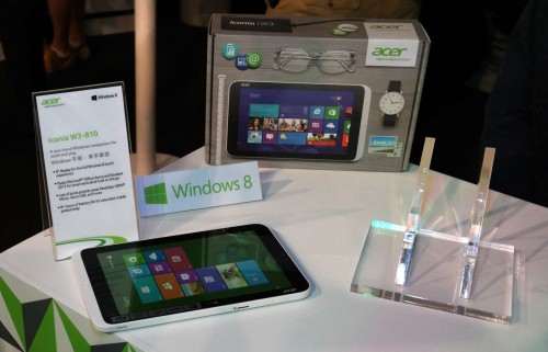 Acer Iconia W3 Windows 8 tablet 8,1" méretben