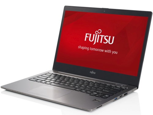 A Fujitsu Lifebook U904 a 14 hüvelykes, 3200x1800 pixeles IGZO panellel érkezik