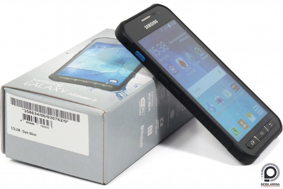 A Samsung Xcover 3 csomagolása nem rejt headsetet