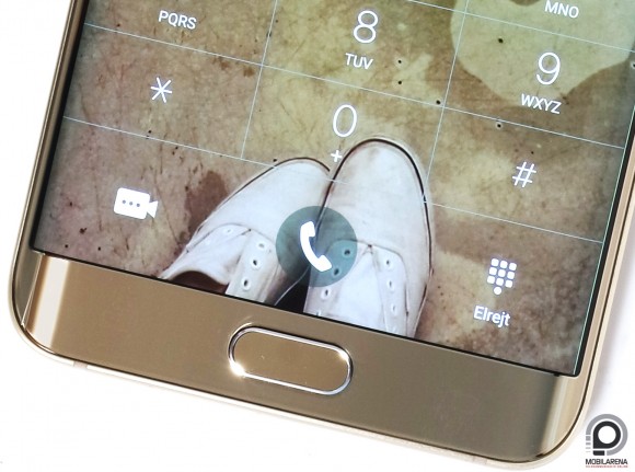 A Samsung Galaxy S6 edge+ kijelzője