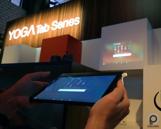IFA 2015: 70 hüvelykes projektor figyel a Lenovo csúcstabletjének tetején