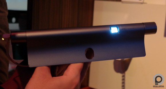 IFA 2015: 70 hüvelykes projektor figyel a Lenovo csúcstabletjének tetején