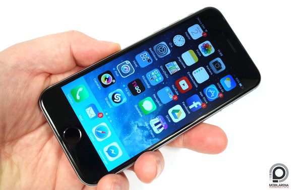 Továbbra is kompaktnak és minőséginek mondható a kisebbik iPhone
