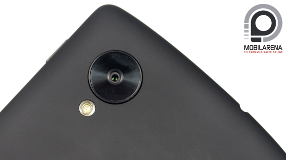 Fapados gyári szoftver és problémás képfeldolgozás rontott a Nexus 5 kamerarendszerének képességein