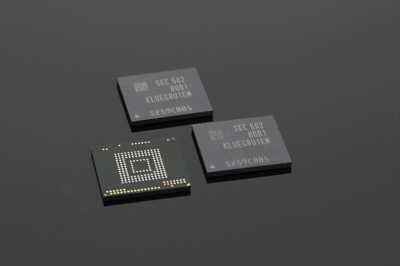 256 gigabájtos UFS 2.0 lapkák gyártásába kezdett a Samsung