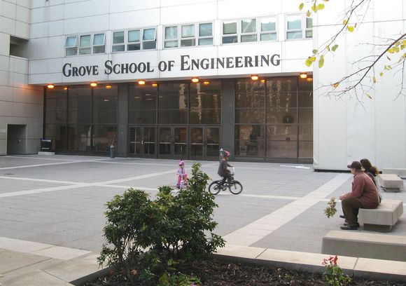 A City College of New York Andy Grove-nak köszönhetően épített tanszéke