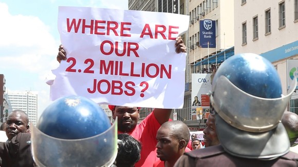 Tüntetés Zimbabwe fővárosában