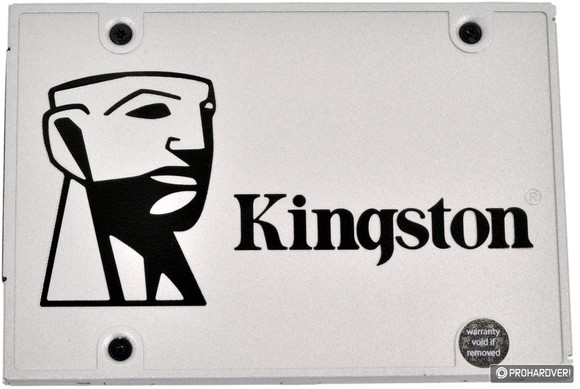 A Kingston UV400 480 GB