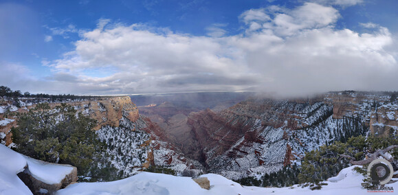 A képbe belenagyítva is nehéz visszaadni a Grand Canyon nagyságát - mintha egy egész országrészre nézne le az ember