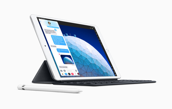 Billentyűzetes tok és Apple Pencil is vásárolható az iPad Airhez