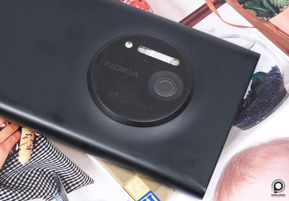 A Lumia 1020 hátlapi kamerája