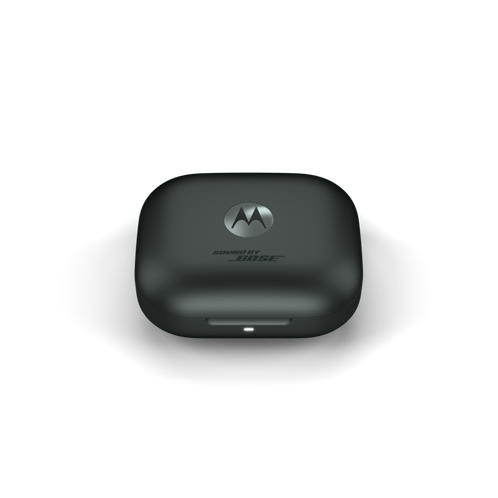 A Motorola Buds+ hordozó tokja képes a vezeték nélküli töltés felvételére
