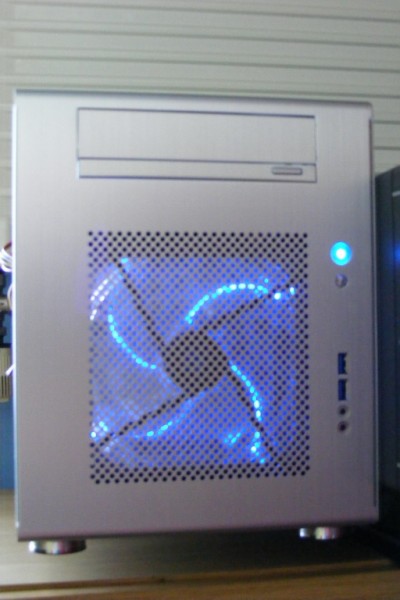 A 2 éves FreeNAS szerverem új házat kapott! A 2 éves FreeNAS szerverem új házat kapott!