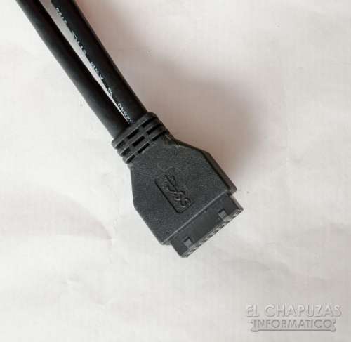 USB 3.0 kábel.