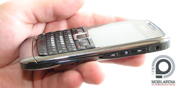 Nokia E71