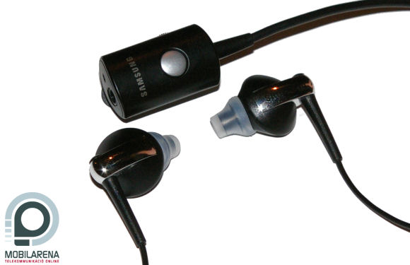 The default headset and the 3.5 mm converter/lengthner