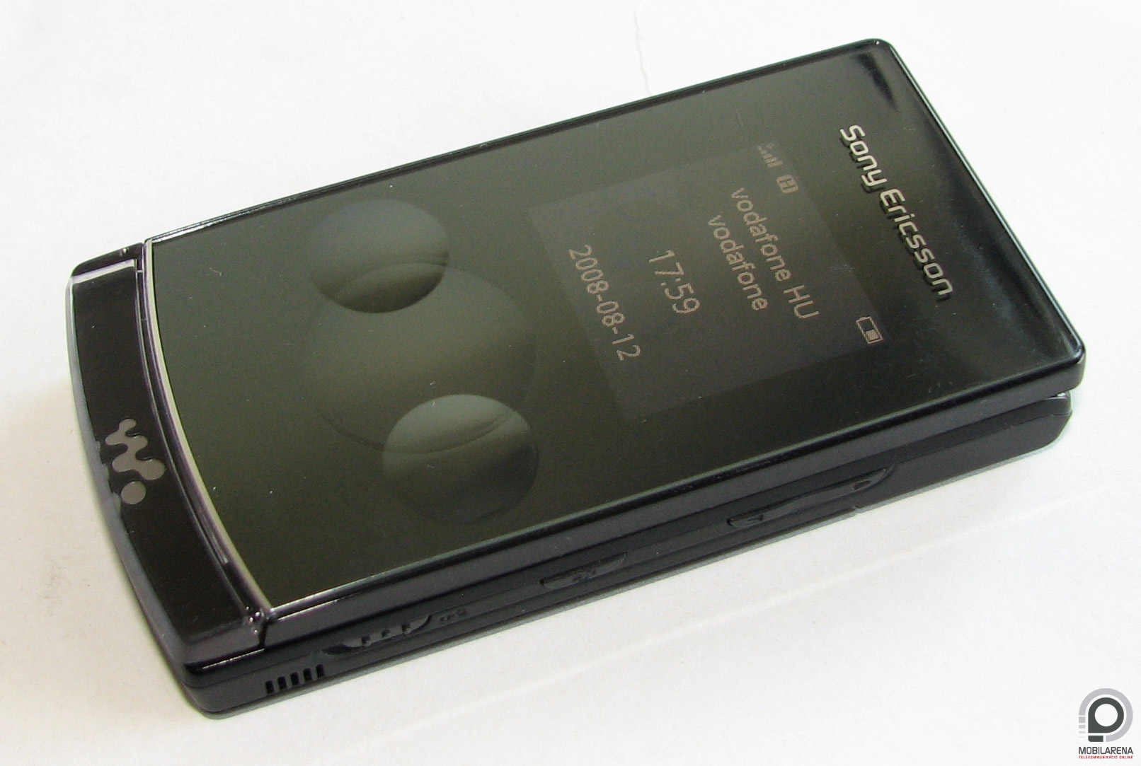 Sony Ericsson W980 - music that divides - Mobilarena MobileArsenal ...