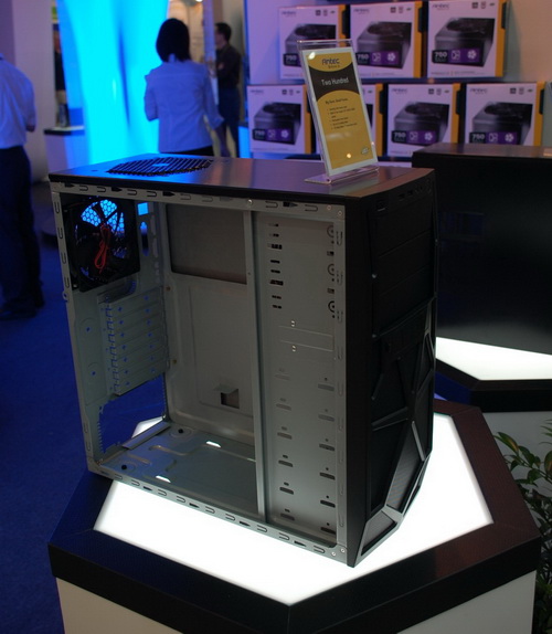 Antec Two Hundred