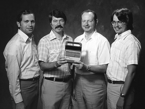 A feltalálók: Gene Frantz, Richard Wiggins, Paul Breedlove és Larry Brantingham