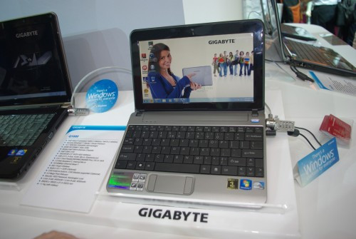 Gigabyte Q1000