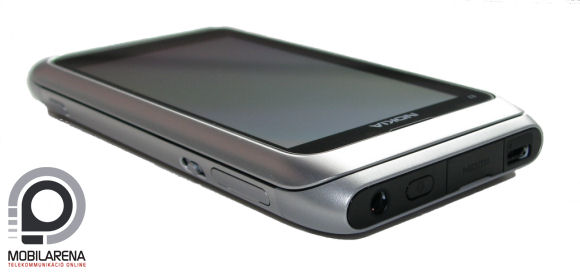 Nokia E7