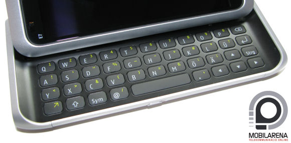 Nokia E7