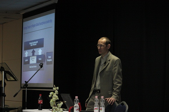 A színpadon Dankovics Tamás