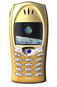 Ericsson T68m, mely Bocha szerint az egyik legszebb létező mobiltelefon