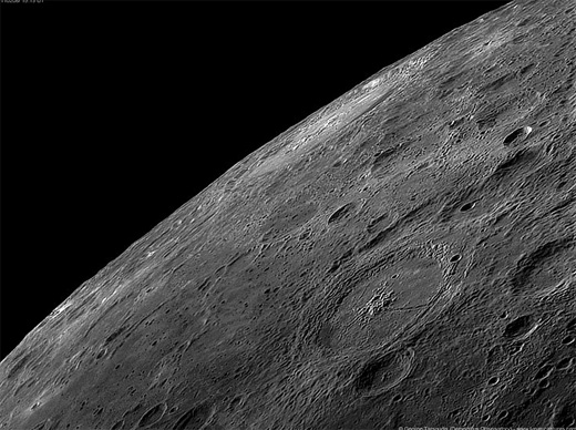 A Hold Petavius krátere