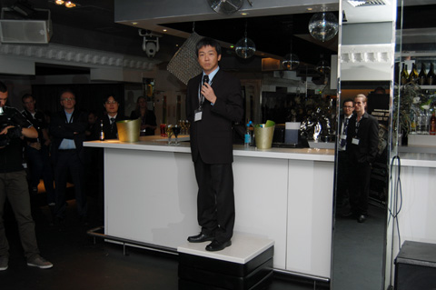 Jackie Hsu, az ASUStek komponens üzletágának elnöke nyitotta meg a londoni eseményt