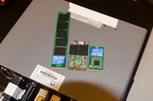 NGFF SSD-k köztük egy mSATA-s példánnyal