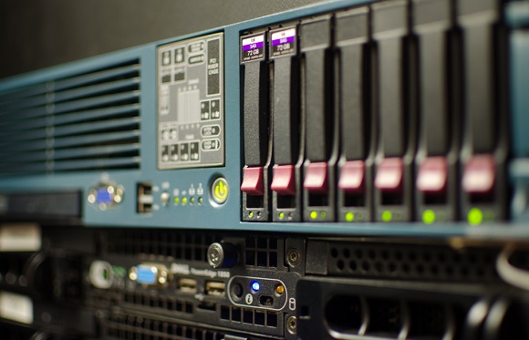 Cisco kiszolgáló meghajtókkal (képforrás: Flickr, BobMical)
