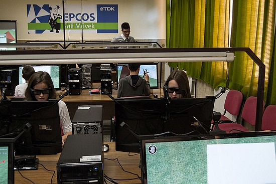 Az Epcos által támogatott labor Szombathelyen