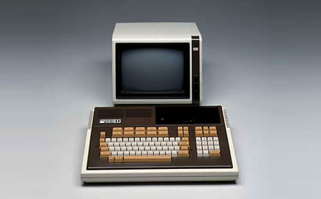 FM-8 a Fujitsu első személyi számítógépe 1981-ben