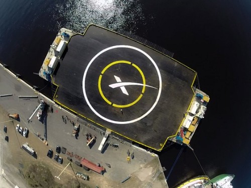 Egy másik SpaceX projekt, a többször felhasználható rakéták leszállóhelye