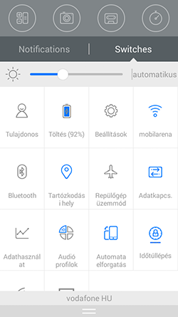 Több widget is fut a háttérben a Gigabyte Roma RX-en 