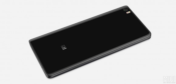 A Xiaomi Mi Note Black Edition különleges dobozzal vásárolható meg