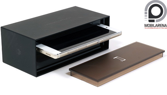Különleges dobozolást kapott a Huawei P8