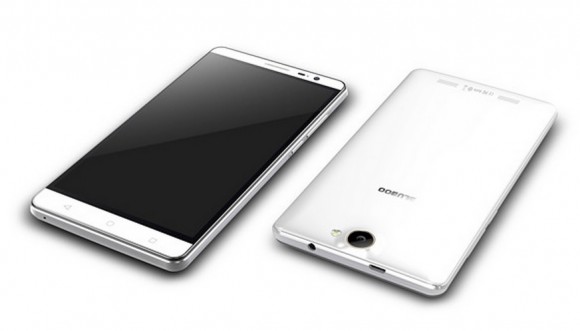 Gigászi teleppel érkezik a Bluboo X550