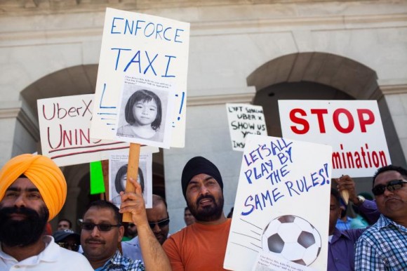 Németországi taxisok tiltakoznak az Uber ellen