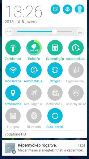 Az ASUS Zenfone 2 ZE500CL szoftveres felhozatala bőséges, túlzottan is